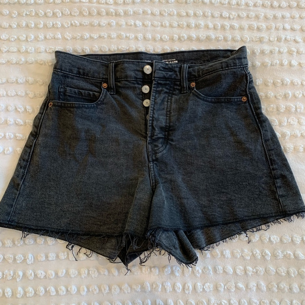 OLD NAVY Higher High Rise Sky-Hi A-Line Black Shorts 6 NWOT